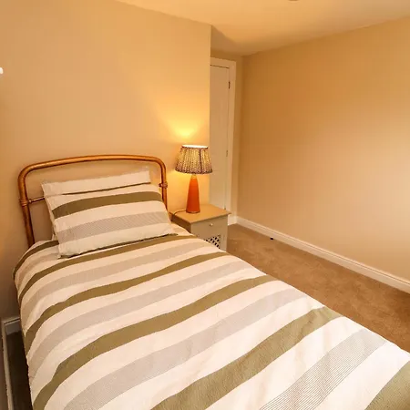 Kirkland Howe * Frizington